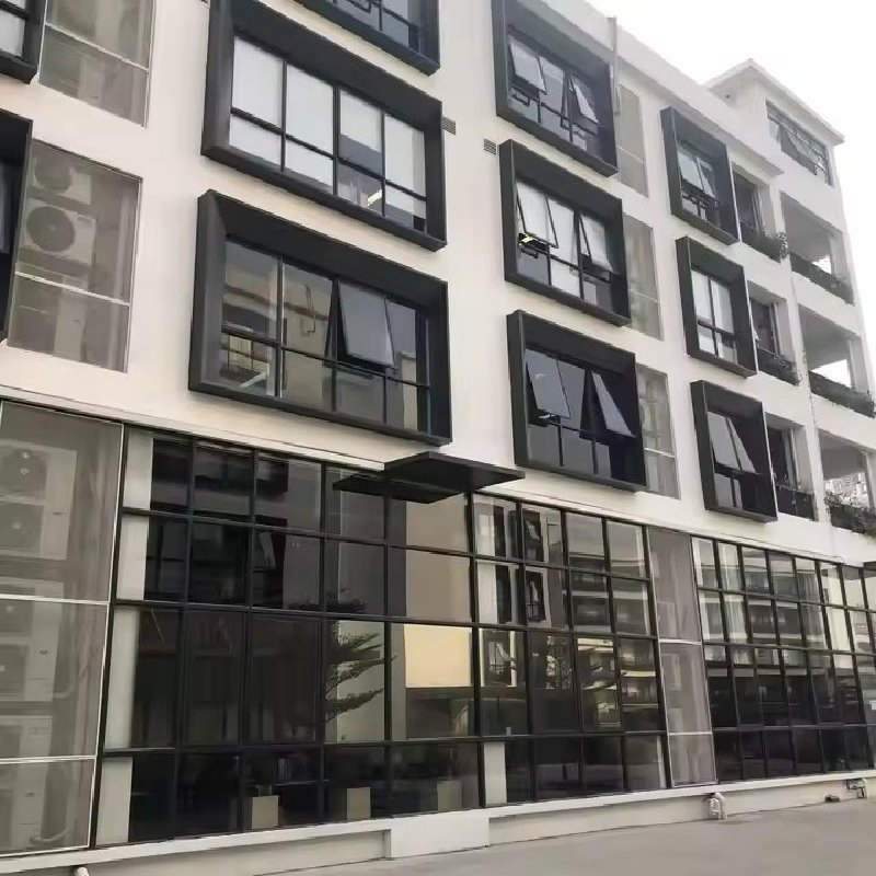 Light-Filled Curtain Wall for Dynamic Commercial Spaces