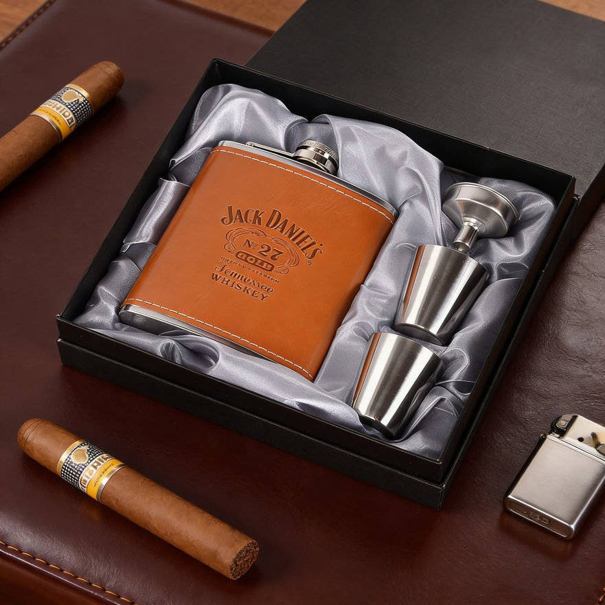 Durable Portable Hip Flask for Whisky Lovers, Perfect for Any Occasion