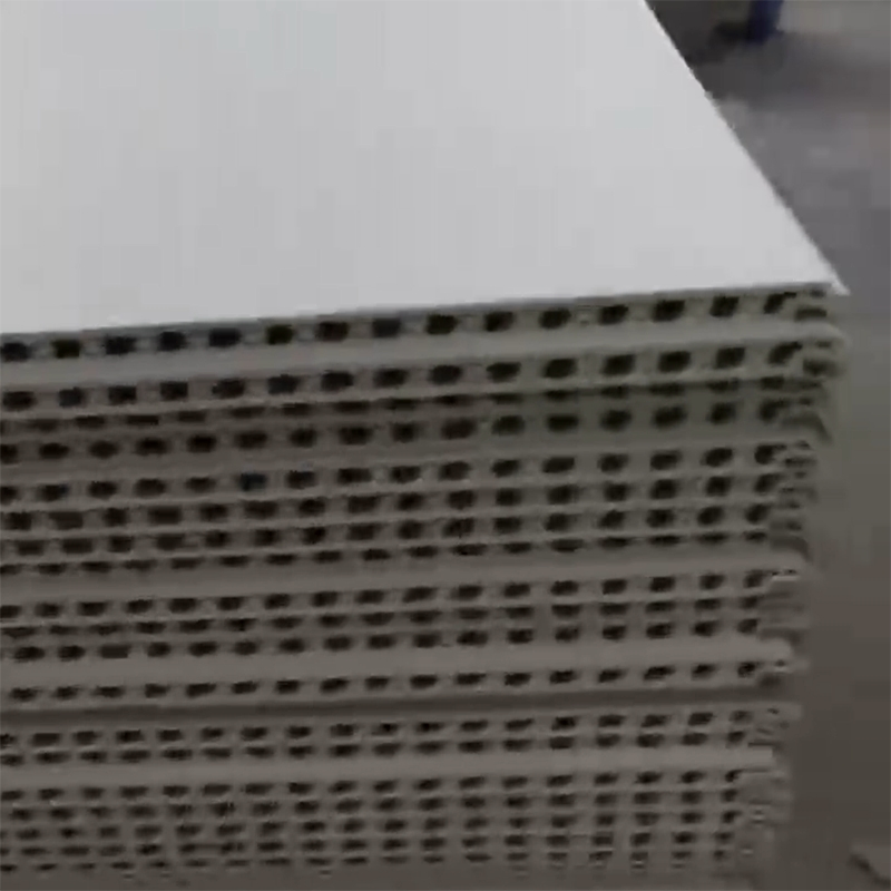 Weather-Resistant Agricultural Greenhouse WPC Wood-Plastic Composites Panels Partition Panels Board