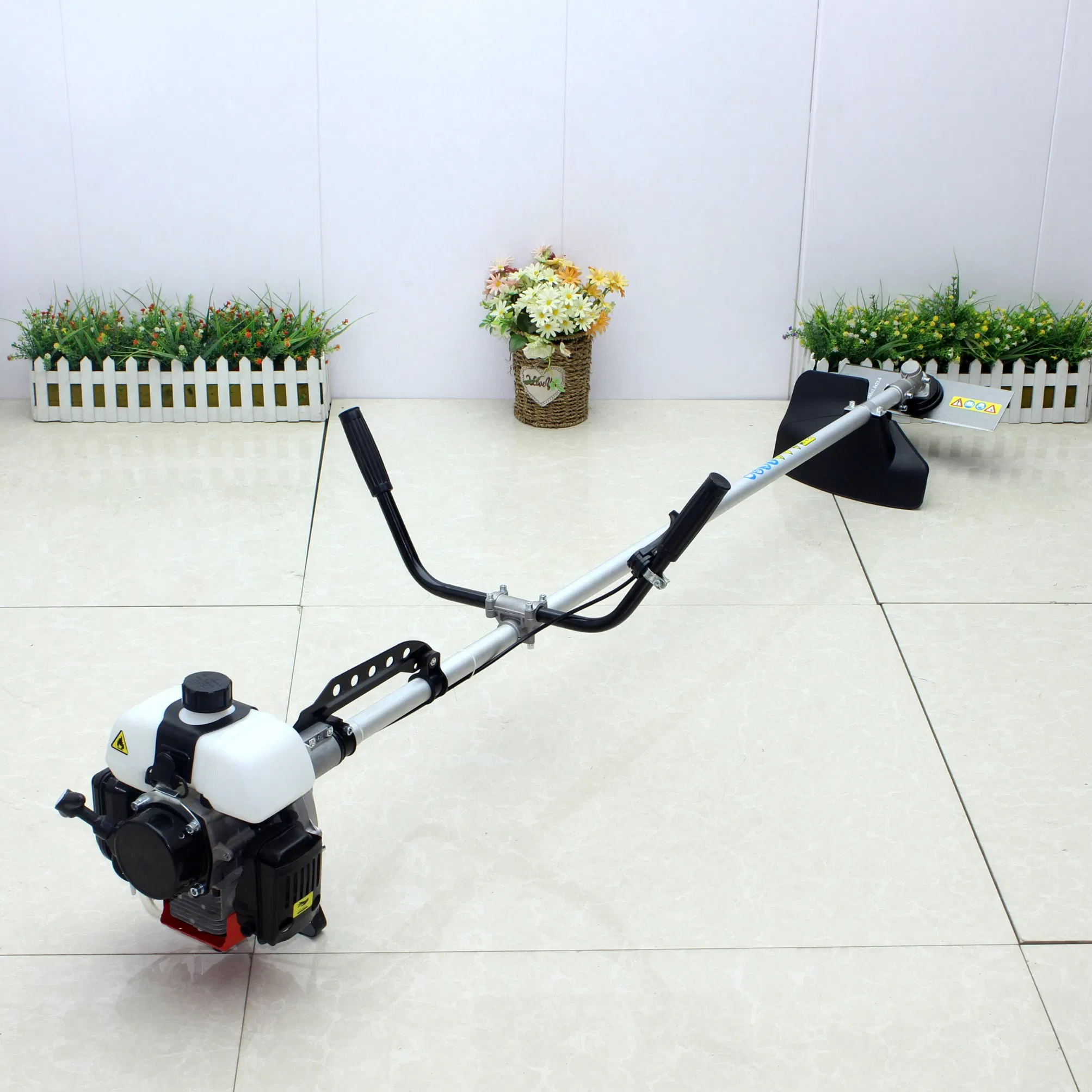 Efficient Handheld Grass Cutter Machine for Easy Lawn Care