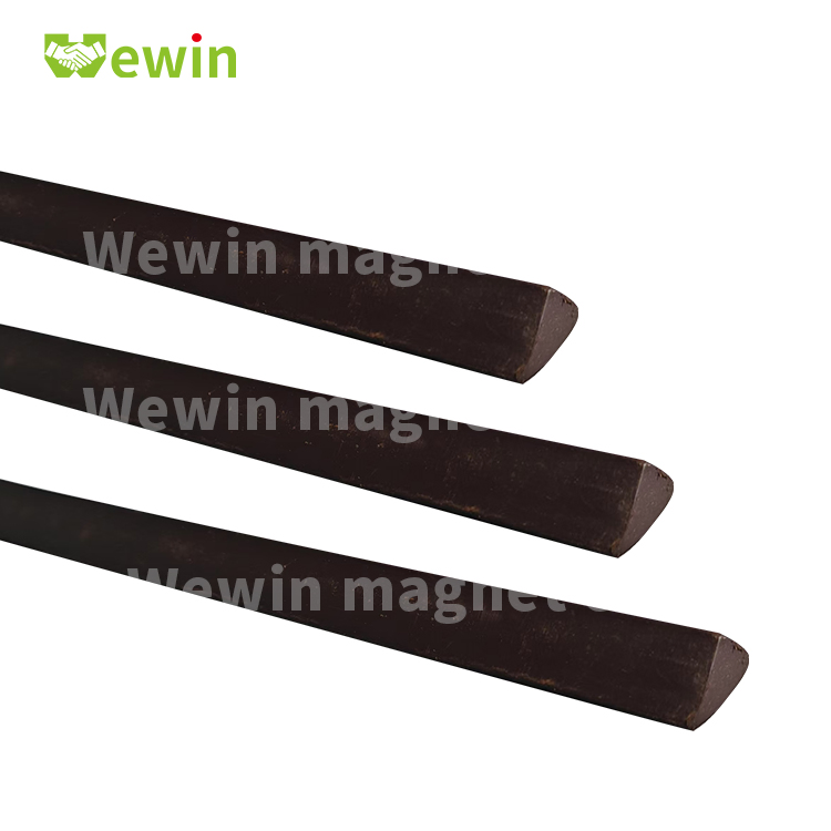 20mm Triangle Magnetic Rubber Chamfer Strip Precast Concrete Shuttering Magnet Strip