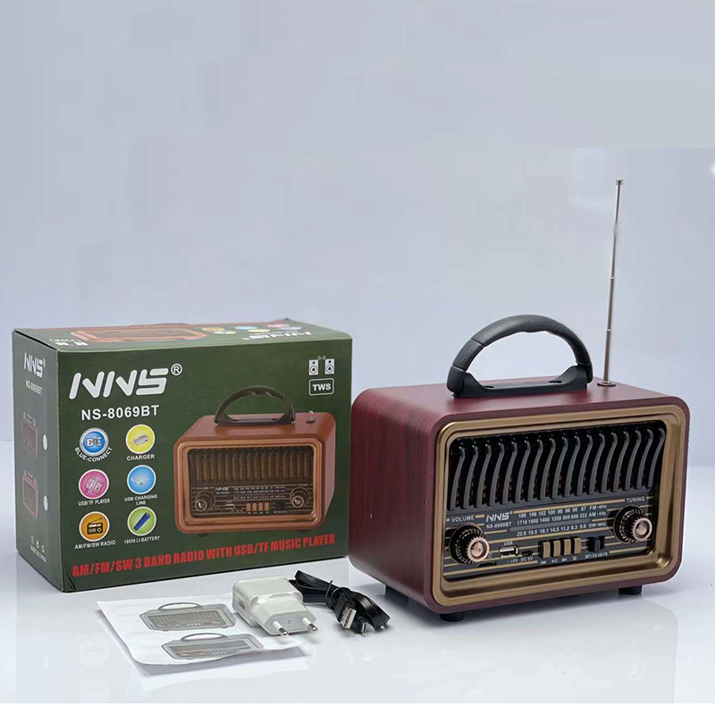 Ns-8069bt Wooden Retro Radio FM/Sw Portable Multifunctional Handheld Bluetooth Speaker