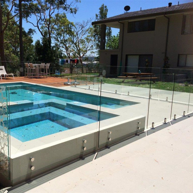Manufacturer Wholesale High Quality Balcony Stair Swimming Pool Railings PVB Laminated Glass