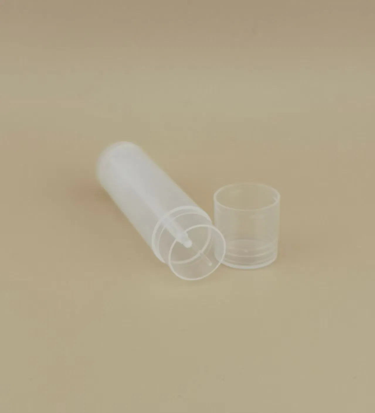 Small Smooth Clear Lip Balm Packaging for Lipsticks