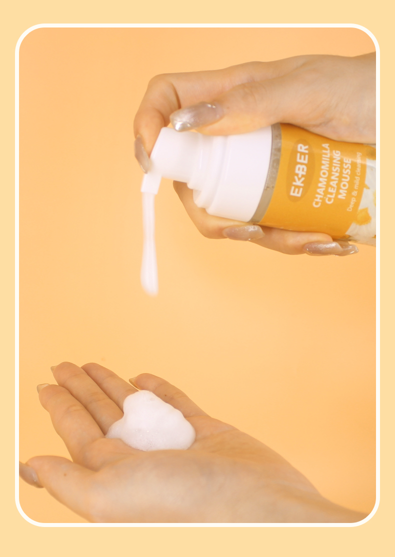 Hot Selling Exfoliating Cleansing Mousse Foam Chamomilla Facial Cleanser Mousse