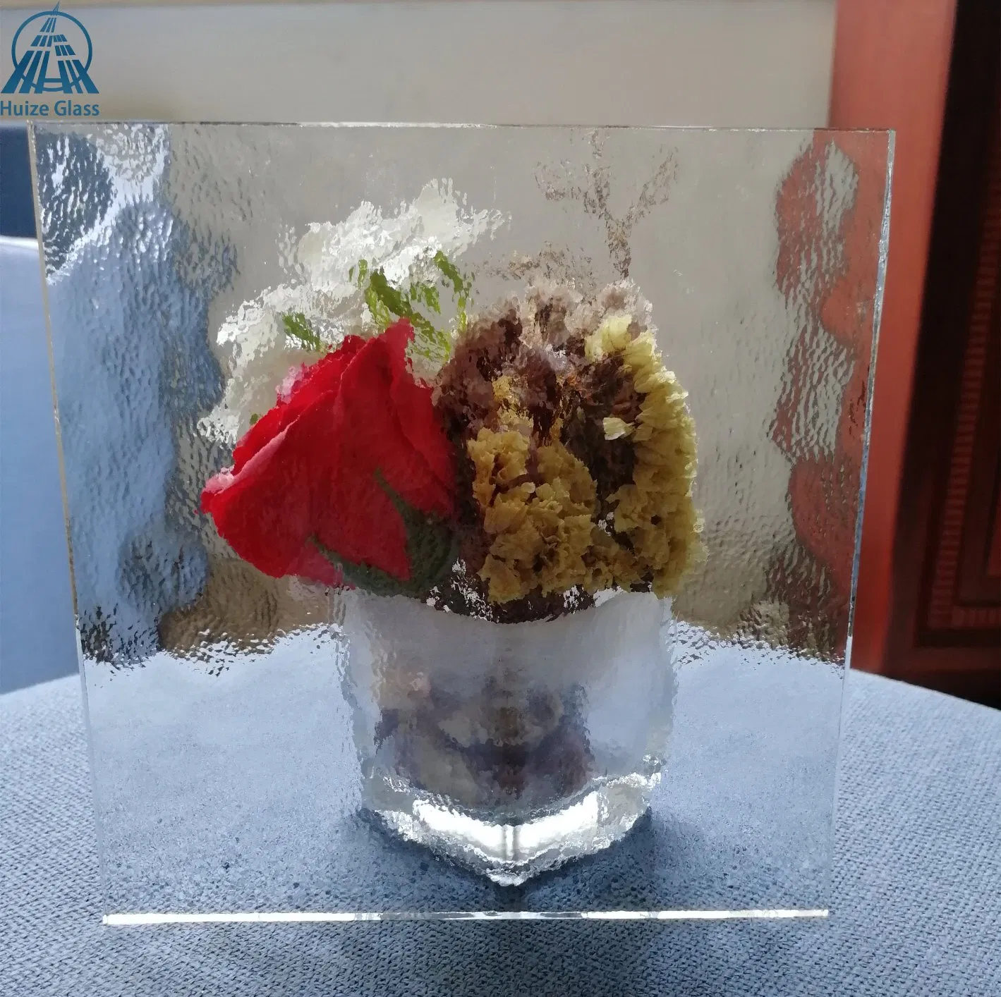 New Design Customized Home Decoration Patterned Baroque Glass Texture Cast Glass