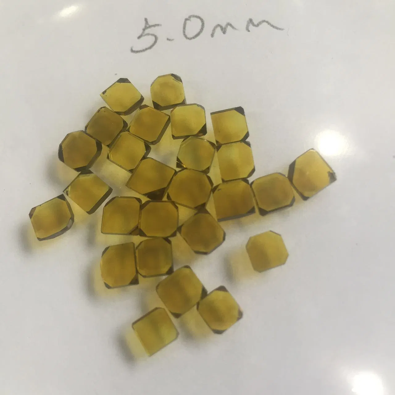 Монохромный алмаз HPHT желтый для режущего инструмента