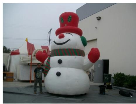 2023 New Good Elasticity Inflatable Advertising Customized Inflatable Snowman Tumbler