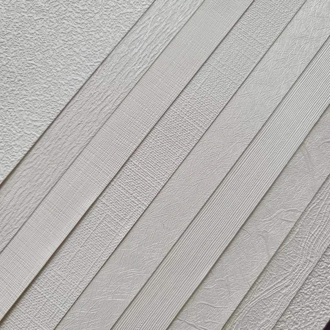 Chic Modern Geometric Wallpaper for Stylish Interior Decor