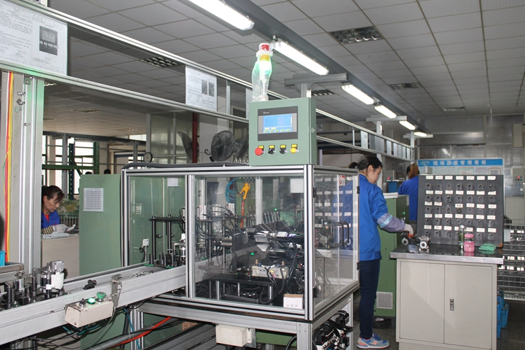 High Efficiency Hermetic Compressor Adw91hv, Wq Size, 220V, R134A Compressor, Lbp