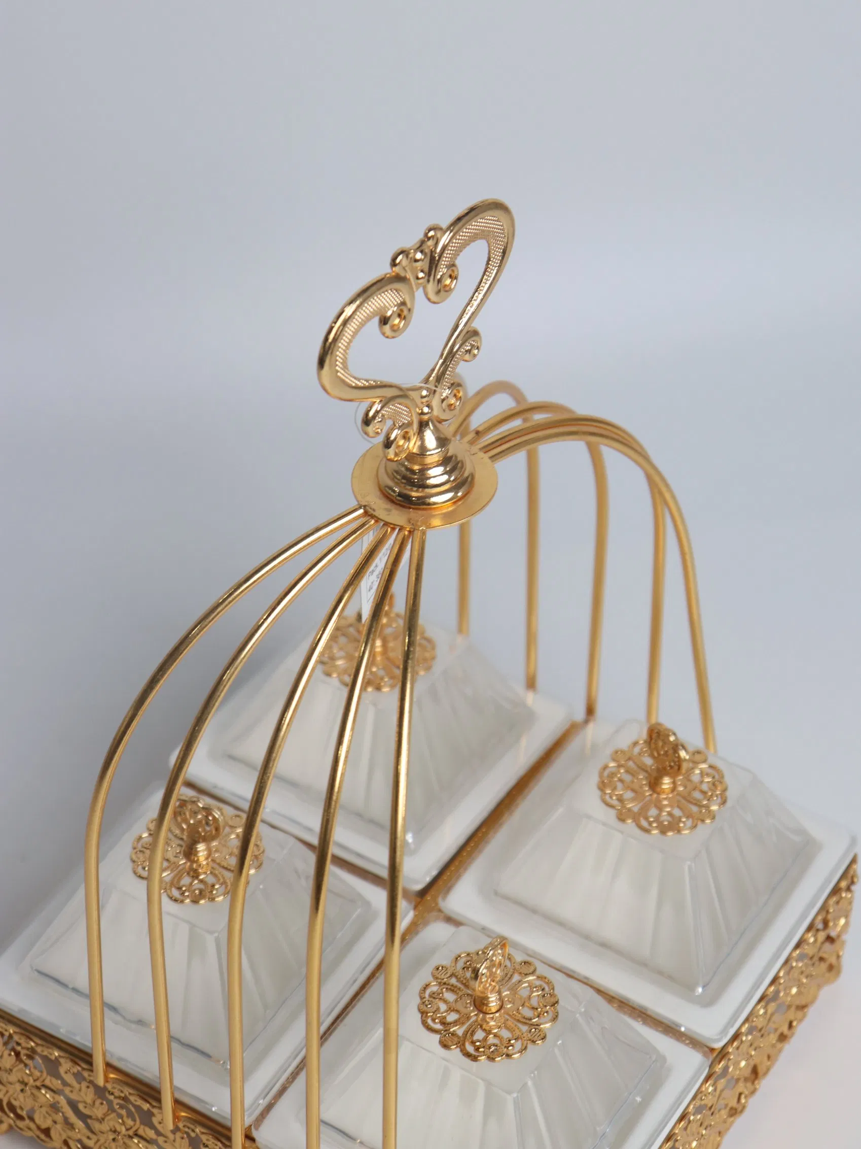 Dinner Set Kitchen Utensils Gold Plated Iron Tray with Plastic Bowl Set Candy Tray