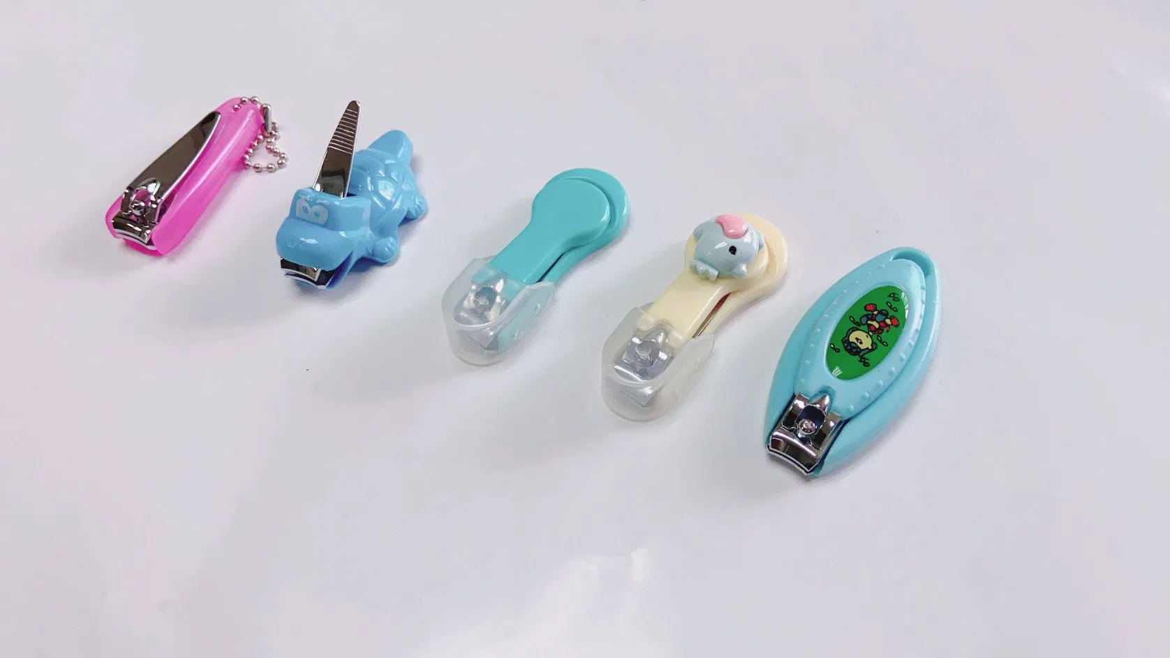 Safety Baby Infant Toe Finger Nail Clipper Cutter with Plastic Catcher and Cartoon Pattern