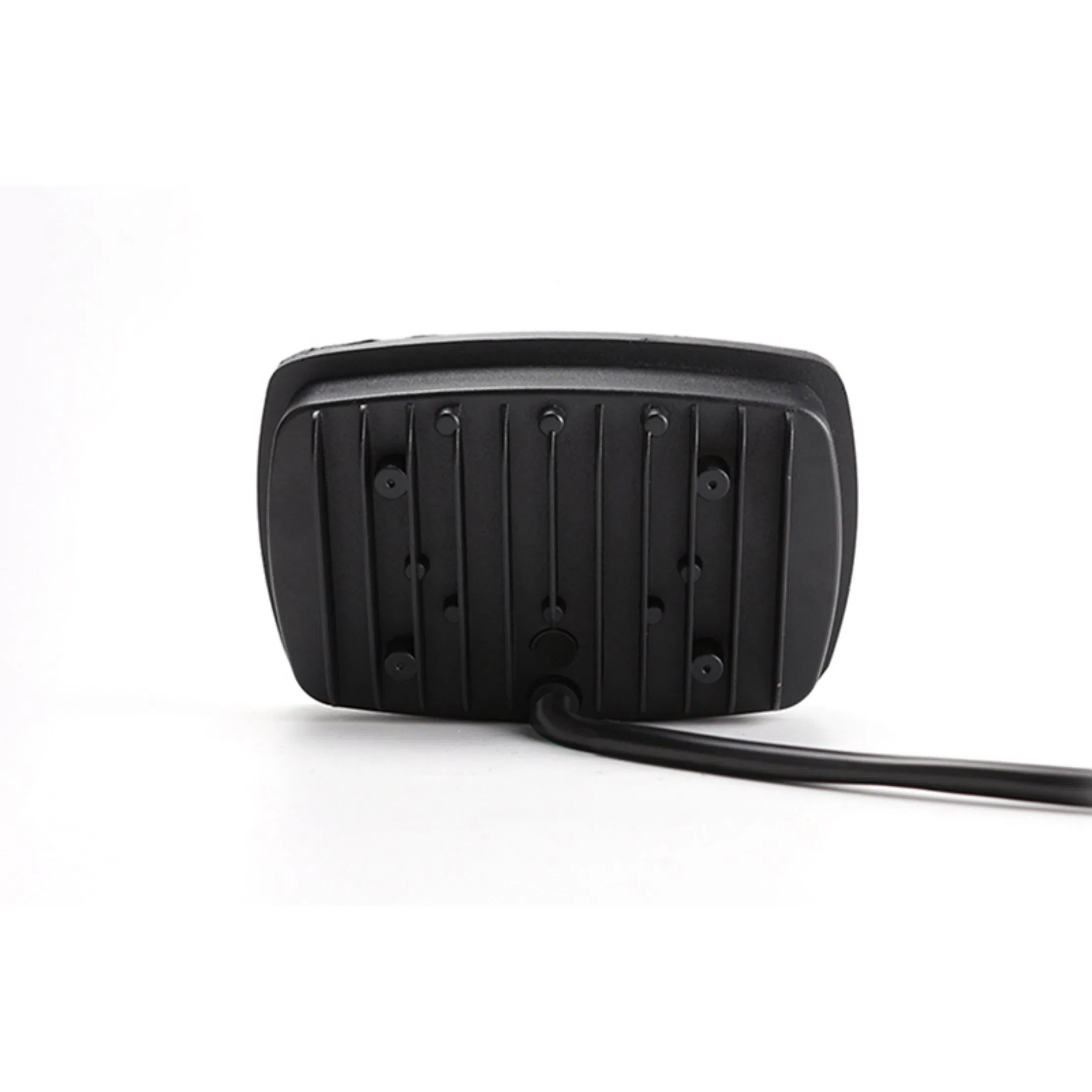 Светодиодные фары внедорожные 12В/24В