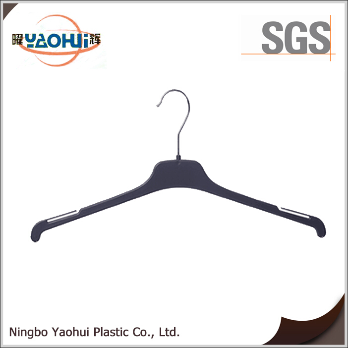 Hanger with Metal Hook (3404-26)