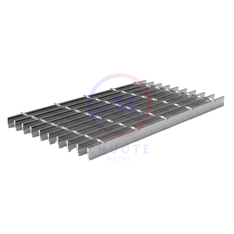 High Quality Galvanized Stair Tread Equipped with Anti Slip