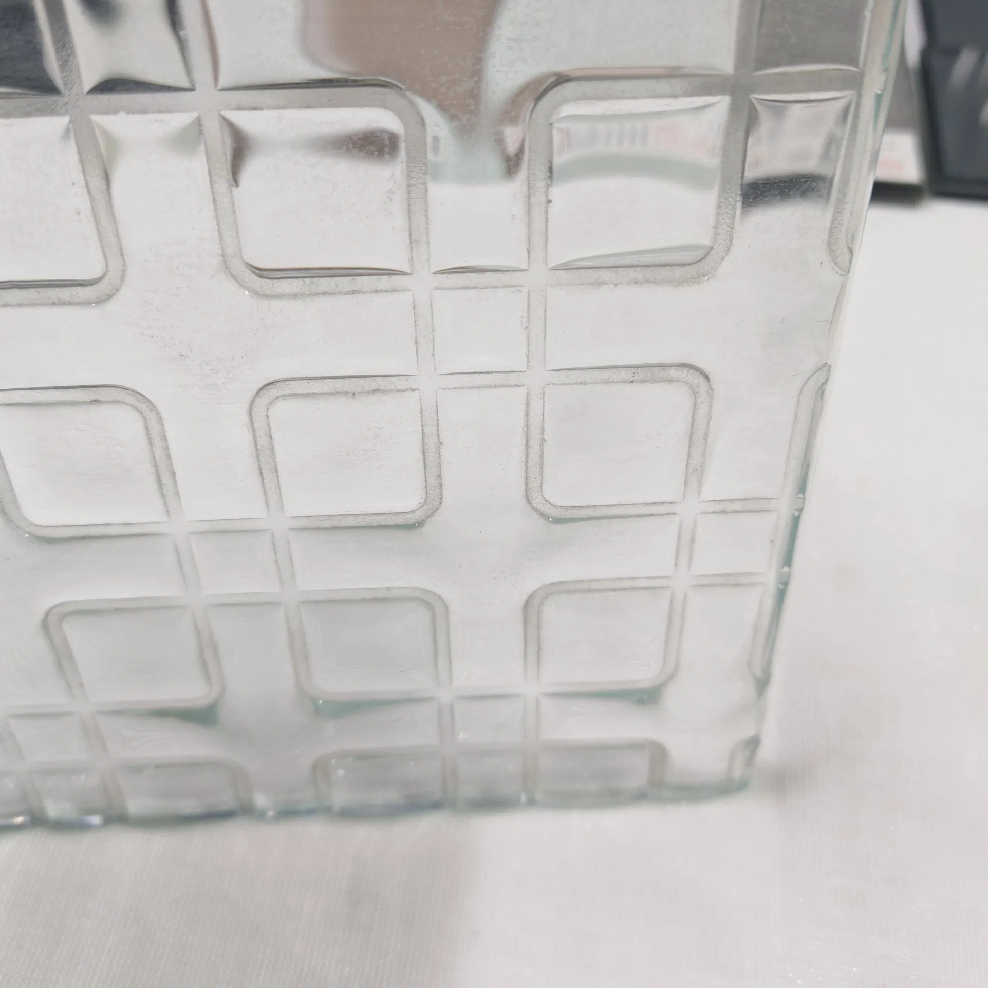 Customized Special Patterns on Bricks Fused Glass for Partition/Bathroom/Door