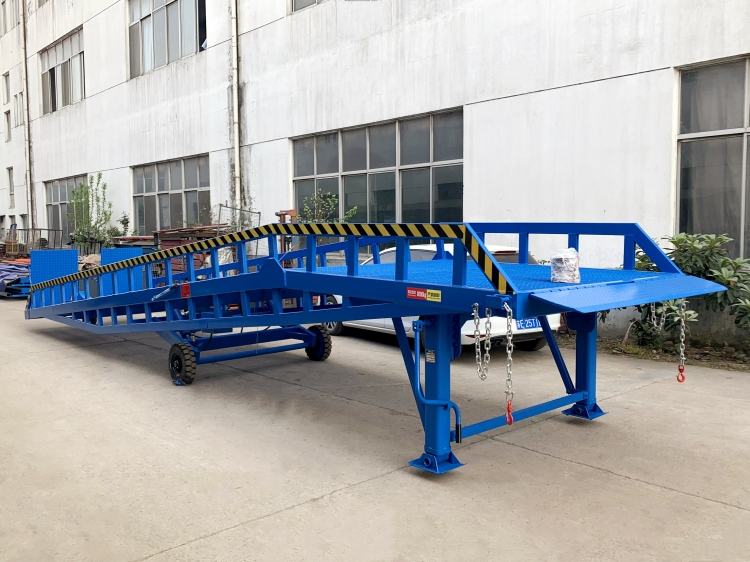 Loading Platform Equipment Boarding Bridge for Sale