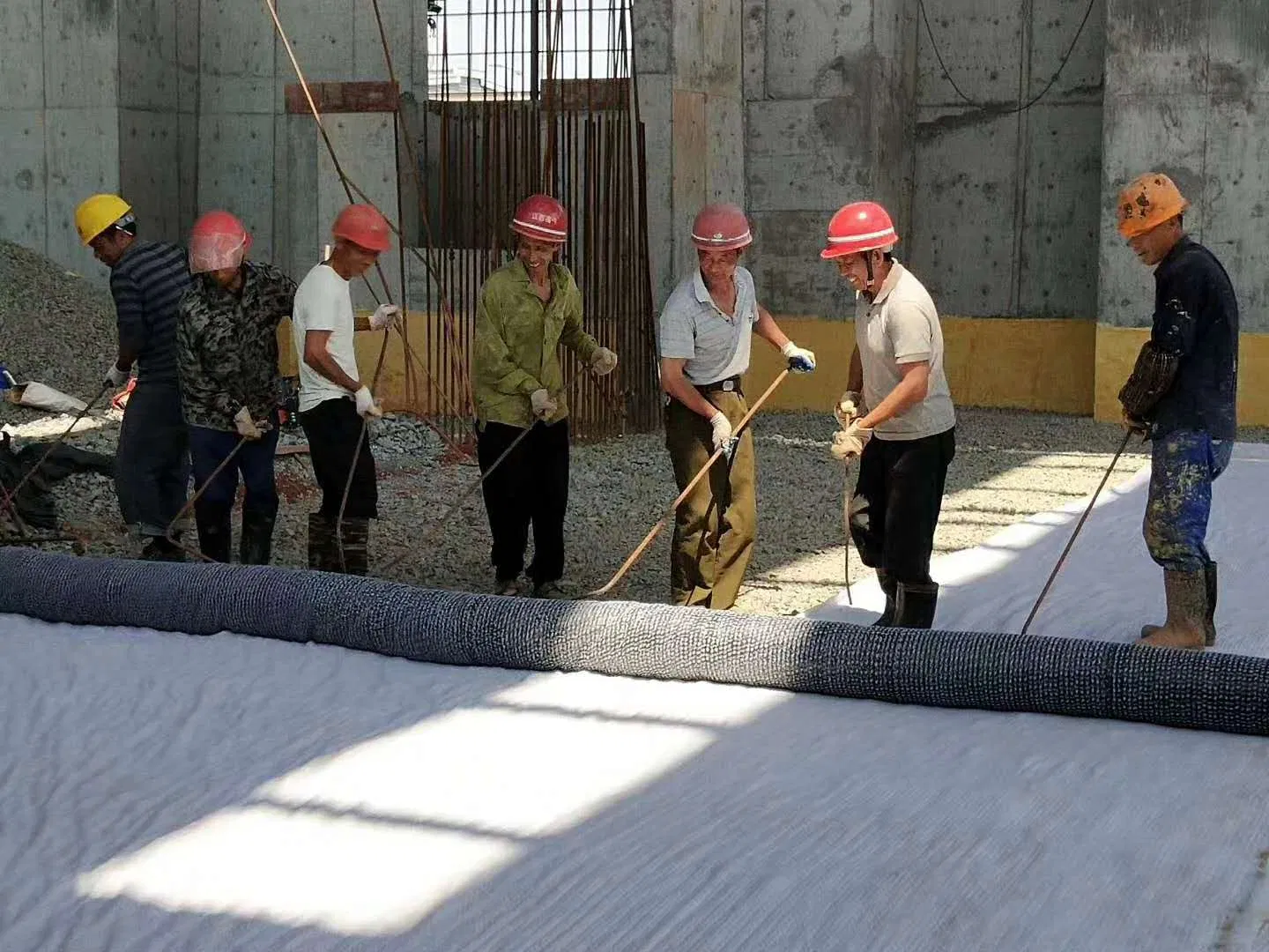 Bentonite Hydrain Mat Waterproof Blanket Gcl 4000g-6500G/M2