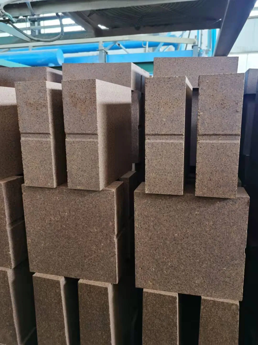 Магнезитовый кирпич Hercynite для вращающейся печи