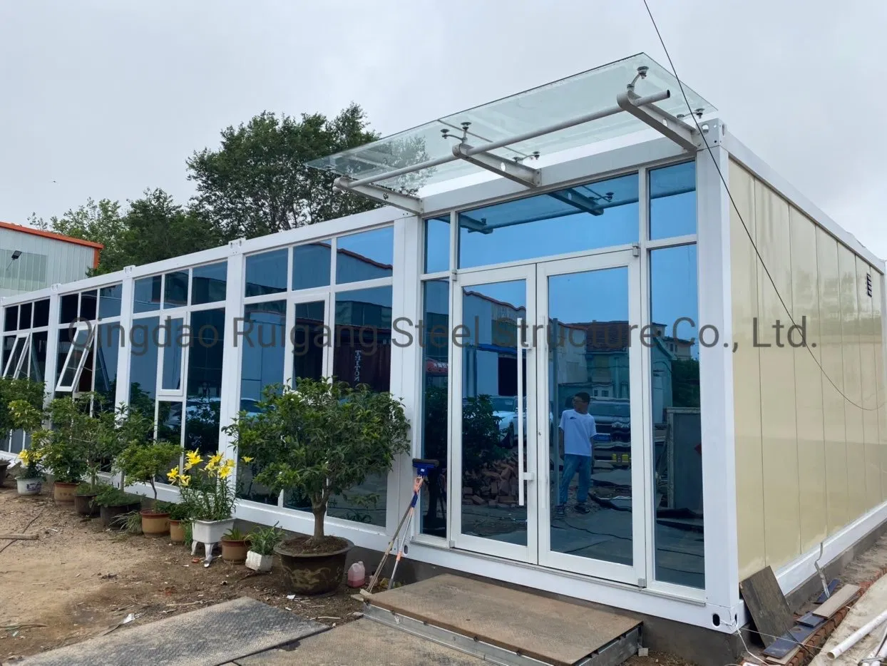 Flat Pack Container Portable Convenient Shop with Sales Window
