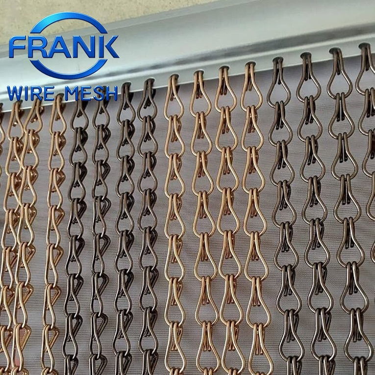 Mirrored Treatment Powder Coating Aluminum Double Hook Chain Fly Curtain Mesh Used on High-End Fashion Store Display Walls