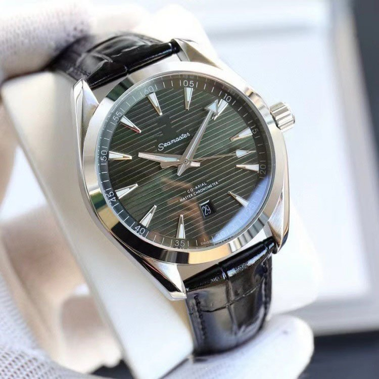 Automatic Mechanical Watch with Luminous and Waterproof, Manufacturer Wholesale, Fashionable and Luxurious