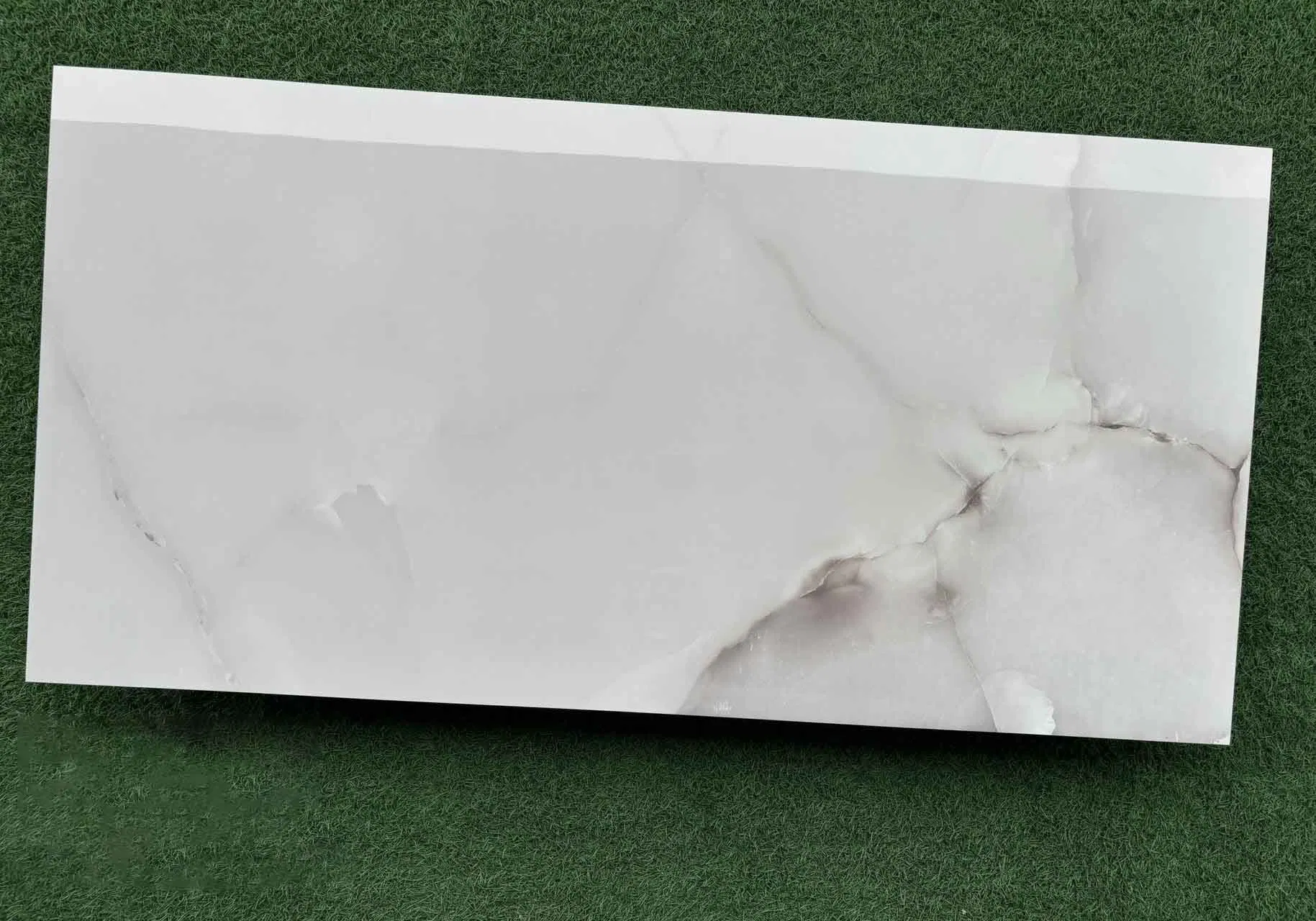 Керамогранитная плитка 600x1200 мм Оникс