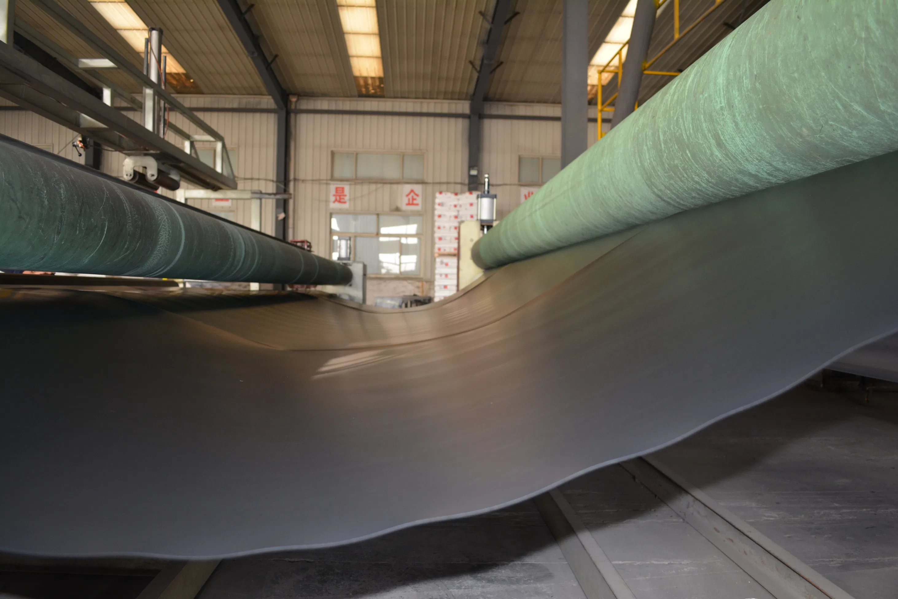 Versatile Impermeable Membrane HDPE Geomembrane Liners in Various Thicknesses All Applications Customized Color Waterproof PVC Pond Liner