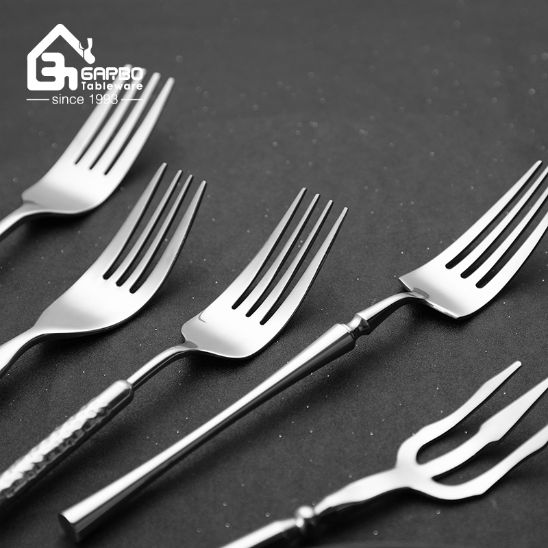 Food Grade 18/8 Stainless Steel Dinner Fork for 5 Star Hotel Use Dishwasher Safe Silver Cutlery Fork for Noodle Meat Fruit Serving