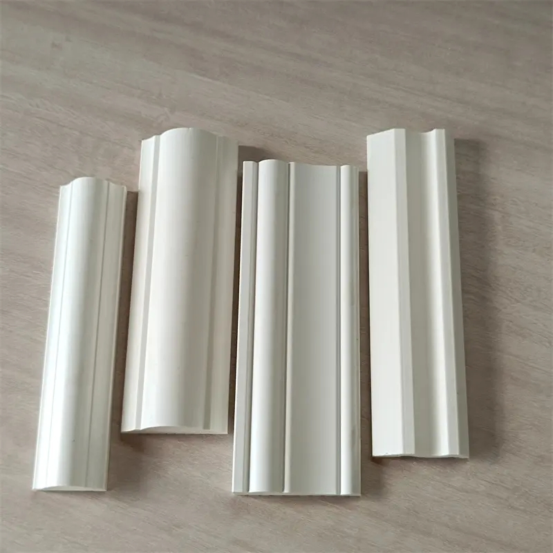 Hot Selling Decorative Flooring PS Waterproof Easy to Install Basic White and Black Skirting Board Baseboard