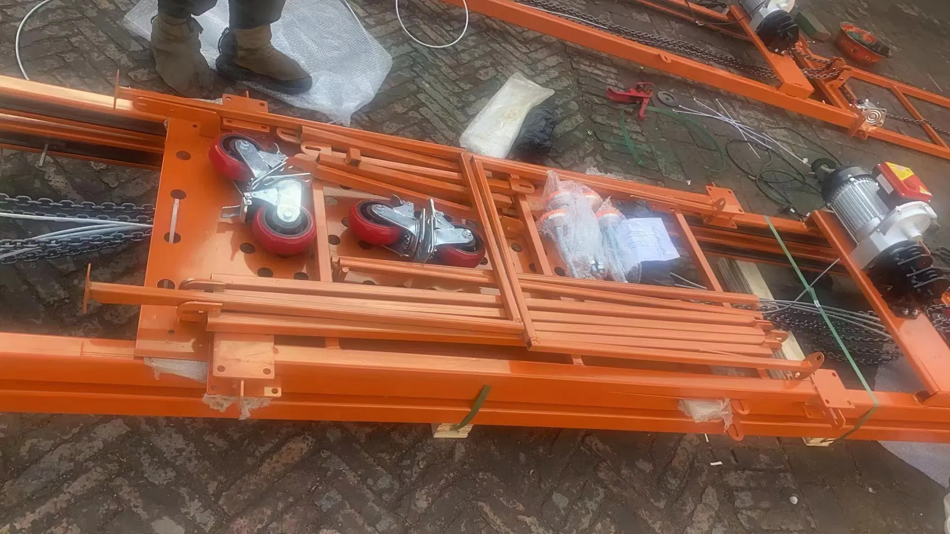 Electric Scissor Lift Steel Scaffolding Work Platforms Mobile Lift Tables 2m 3m 4m 5m 6m 8m 10m New Used Condition Core Motor