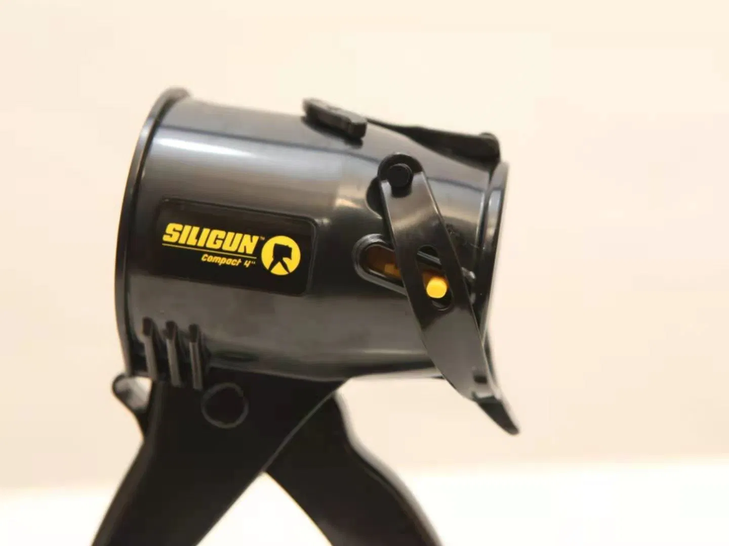 Good Price Compact Caulking Gun for Industry with High Quality