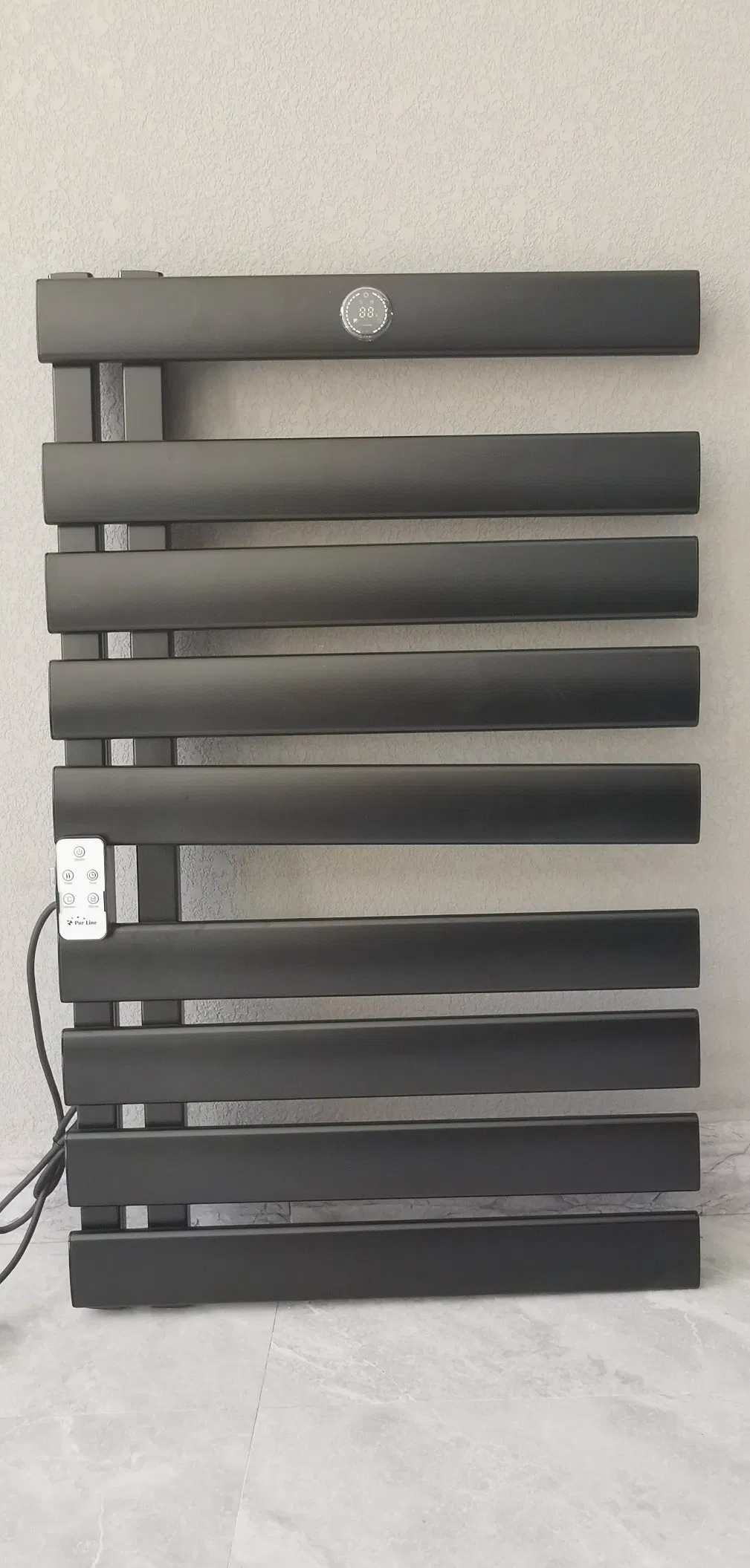 China Factory Wall Mounted Towel Warmer Electric ERP/GS/CE/RoHS