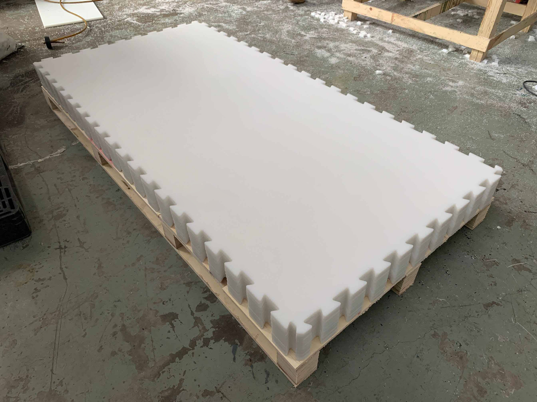 Easy Install and Remove Synthetic Ice Rink Quick and Easy Installation for Children