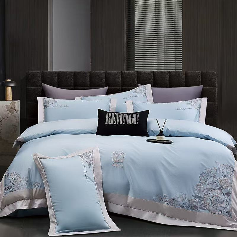 Комплект постельного белья из хлопка с вышивкой, 4 предмета