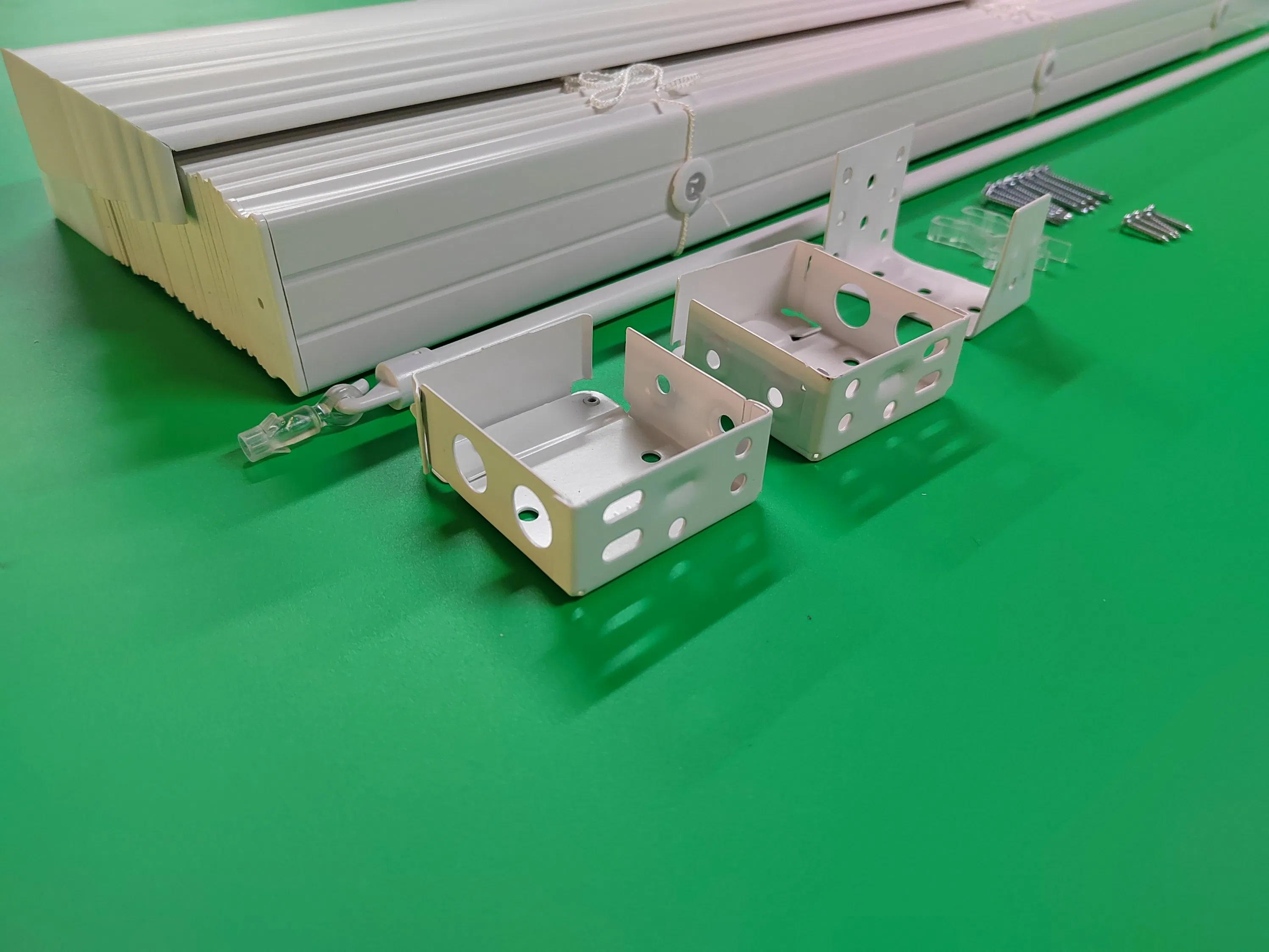 Left/Right Fitting Brackets Accessories, Venetian/Wood Blind