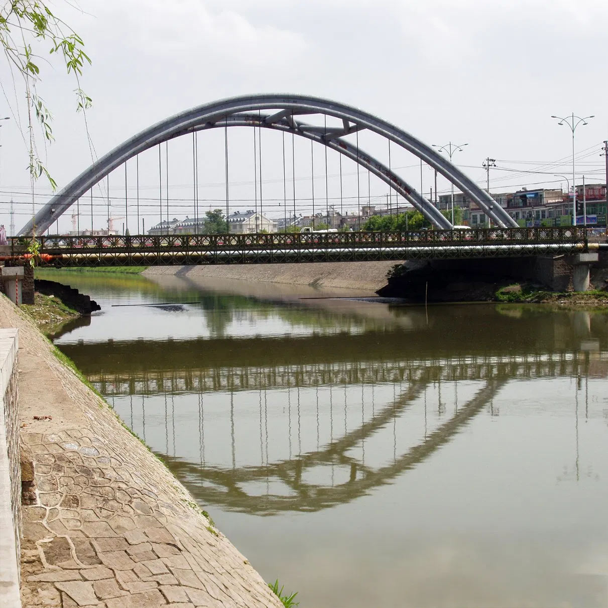 Durable Glulam Helix Pedestrian Bridge for Urban Pathways