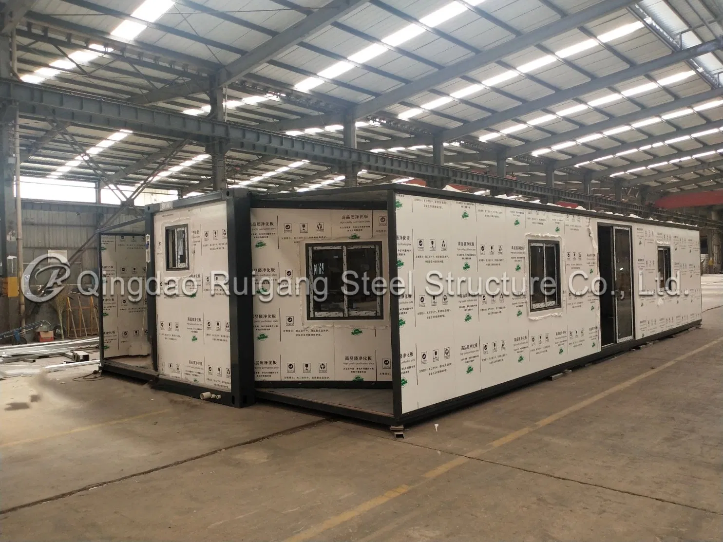Sandwich Panel Prefabricated Good Price Foldable Mobile Portable Expandable mobile Container House