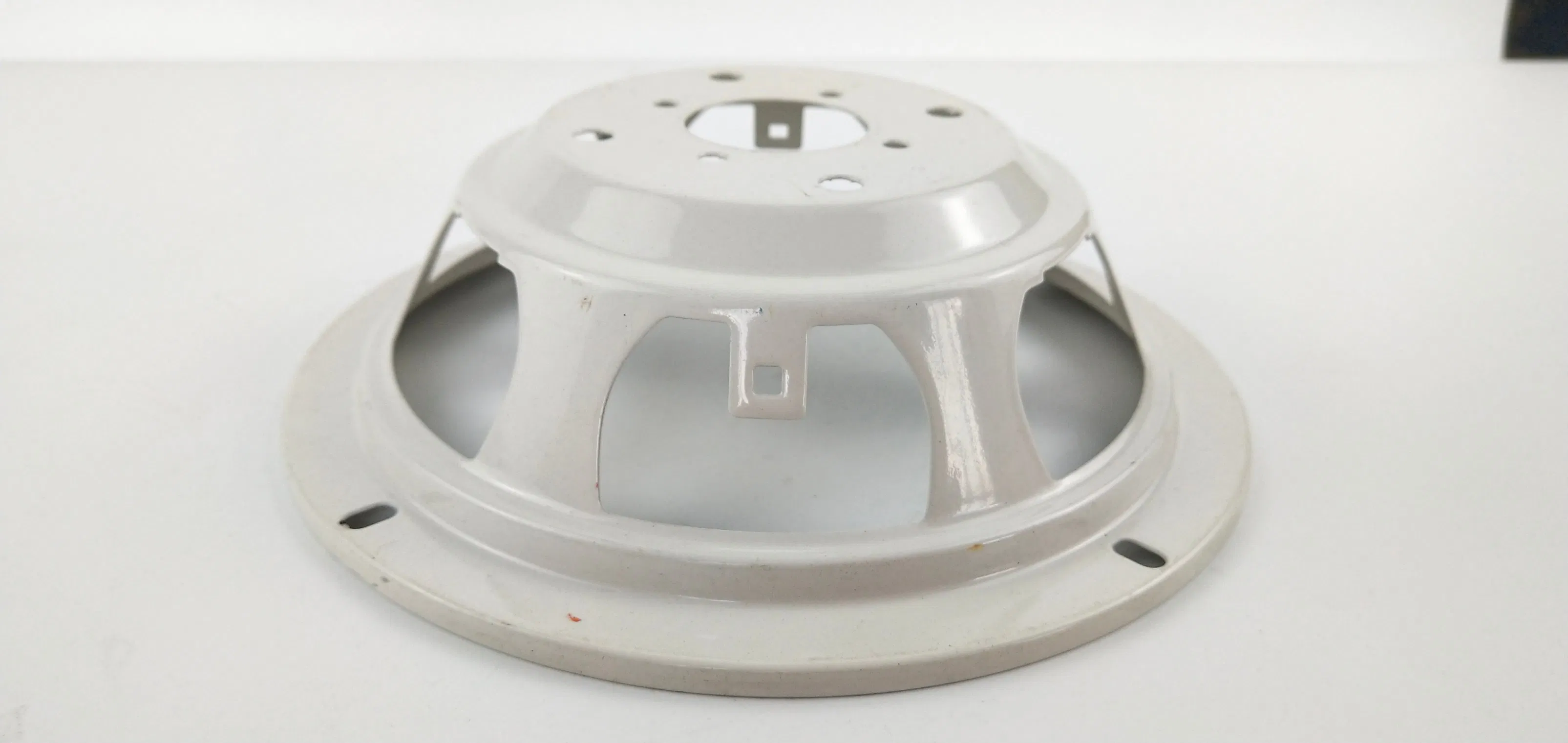 Factory Price 6′ ′ 8′ ′ 10′ ′ 12′ ′ 15′ ′ Professional Auto Parts Iron Speaker Frame for Car Speaker