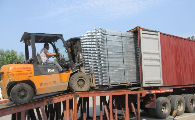 China Manufacturer High Quality Airport Fence Airport Perimeter Fence Airport Prison Barbed Wire Fence Factory