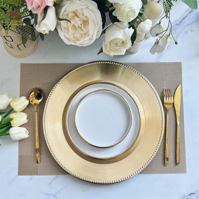 Hot Sale Acrylic Plastic Beaded Rim Round Bulk Tabletop Decorative Dinner Party 13" 100 Gold Charger Plates for Wedding