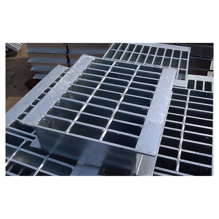 Outdoor Lowes Sidewalk Gutter Ditch Storm Trench Drain Mesh Plate Cover and Grate in Malaysia