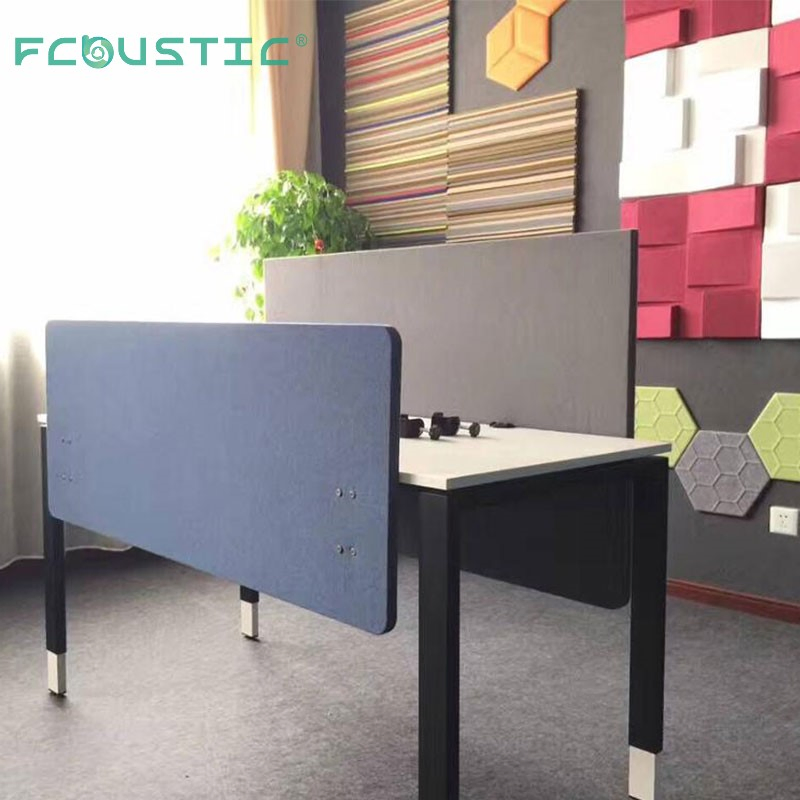 Acoustic Felt Desk Divider for Pet Workstations in Office