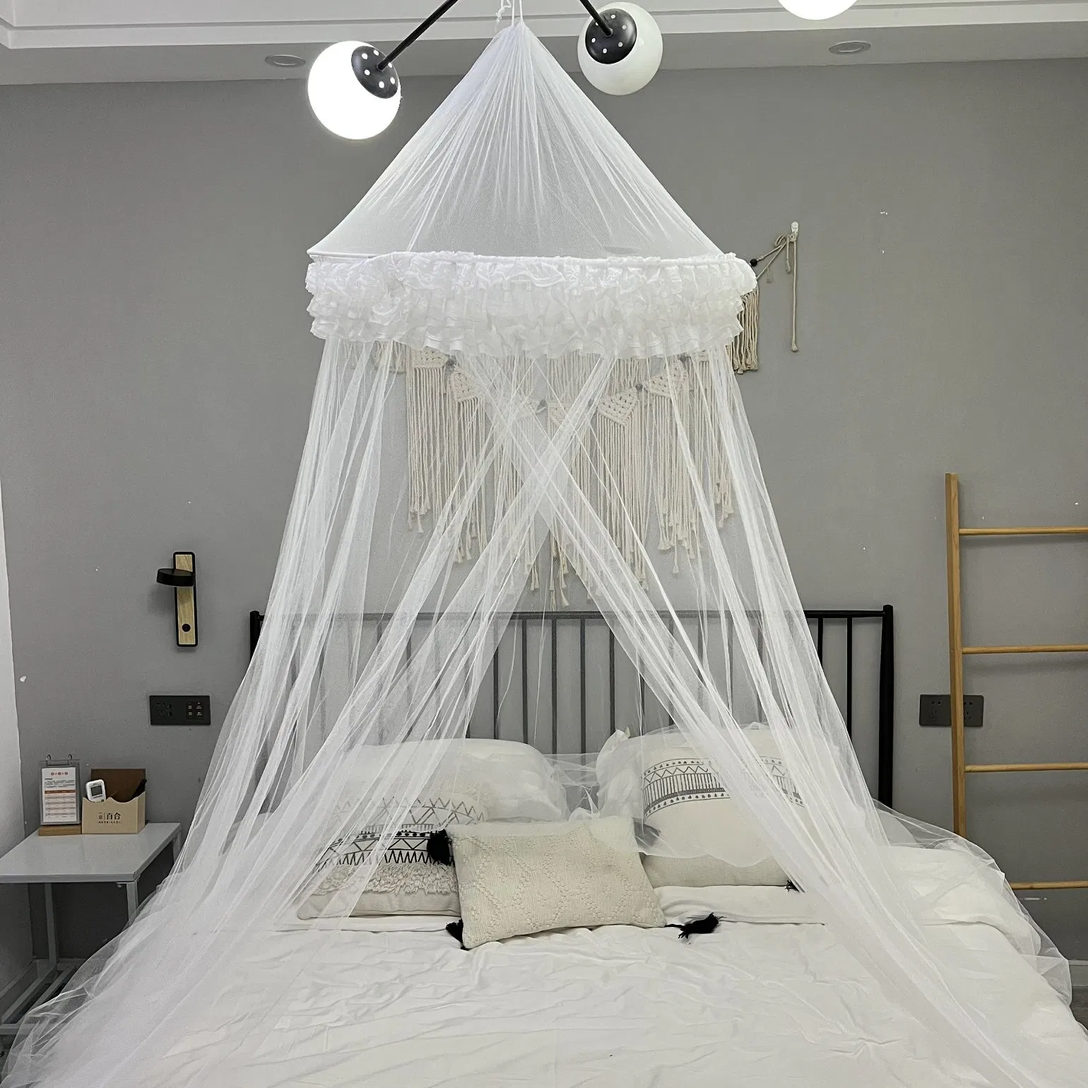 Folding Mosquito Net for Bed Polyester Luxury Style Conical Canopy Mosquito Net