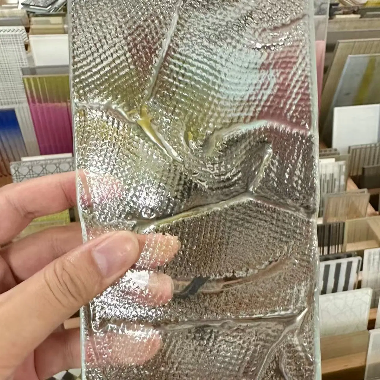 Hot Melt Glass Backdrop for Living Room