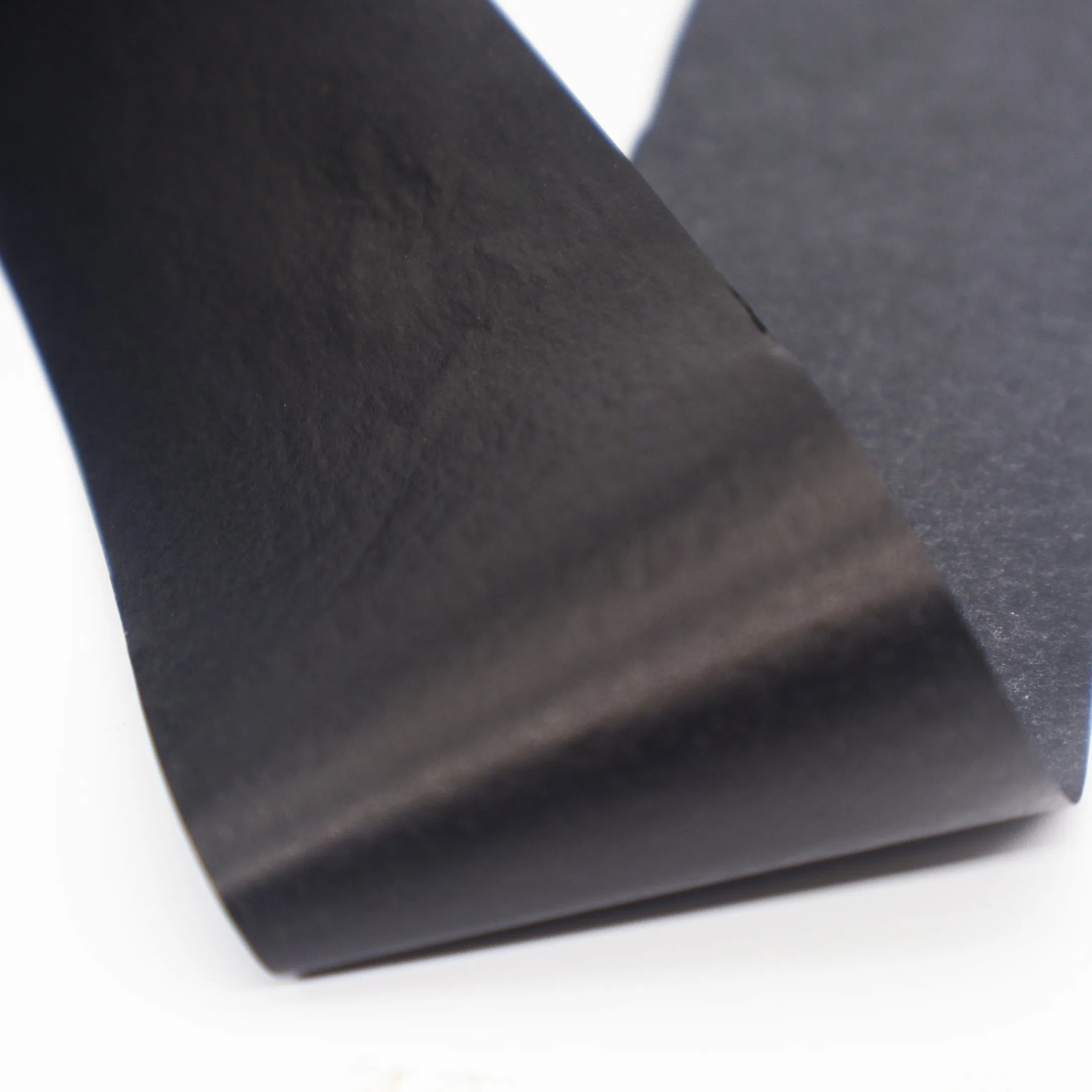 Natural Wood Pulp Black Rolling Sheets for Eco-Conscious Users