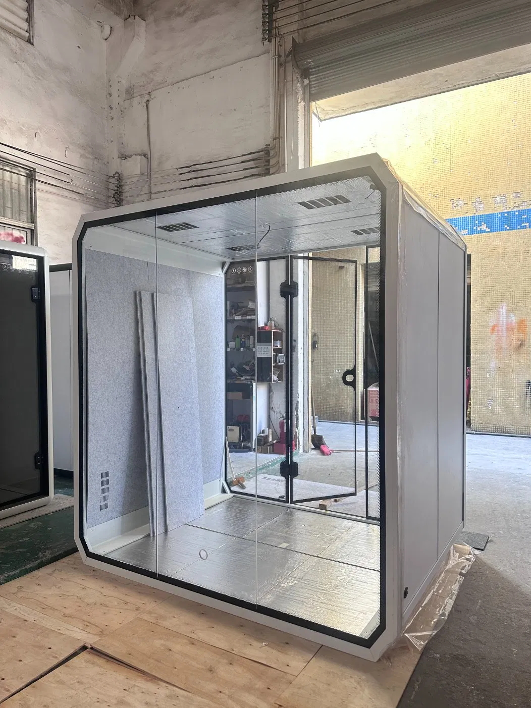 Modern Design Soundproof Double Office Meeting Booth Privacy Meeting Pod