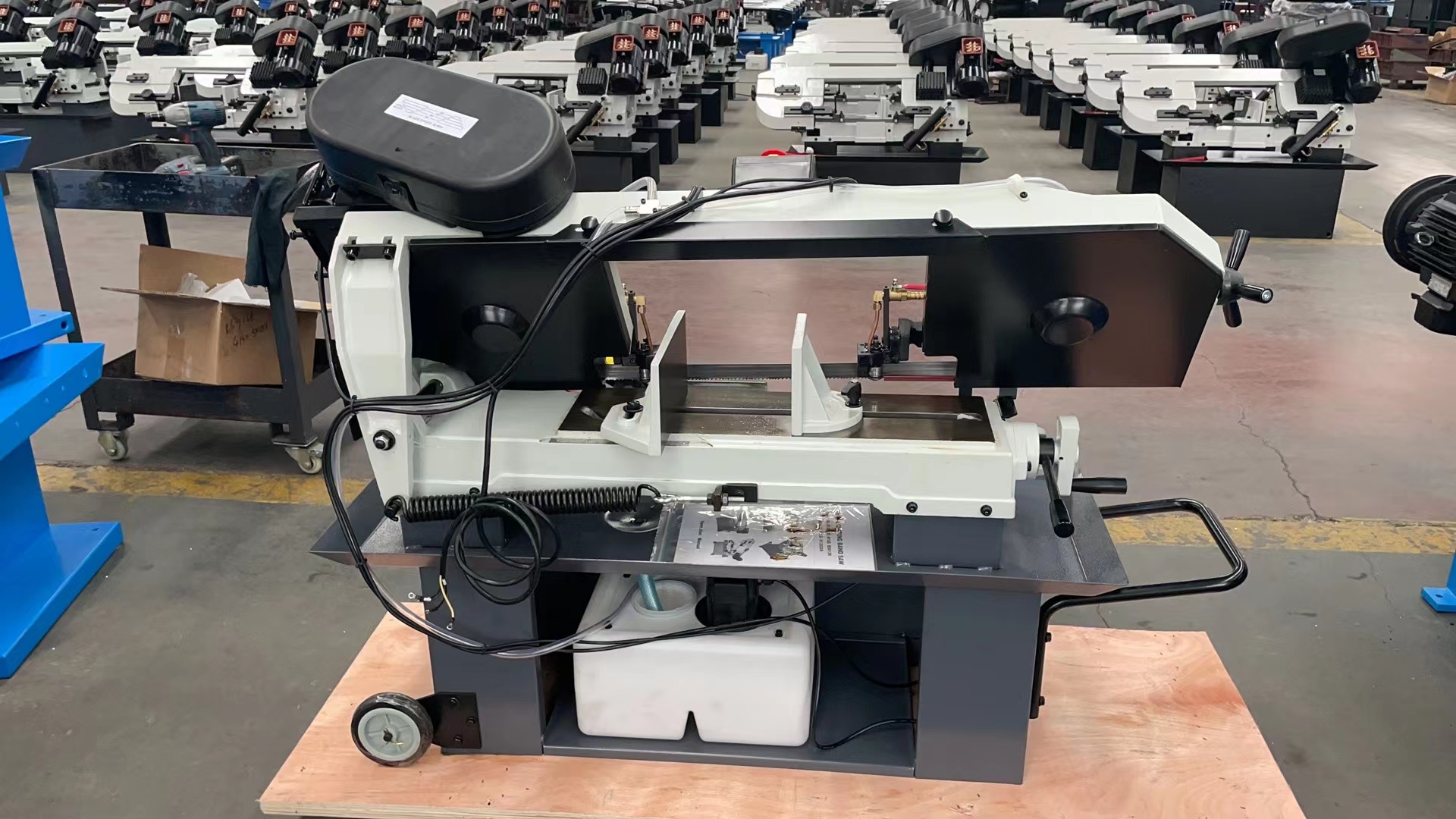 Ленточная пила по металлу мини компактная BS-912B