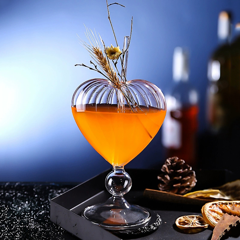 Wholesale Best Selling Heart Design Handmade Wine Glass with Stem for Cocktail and Alcohol-Free Juice