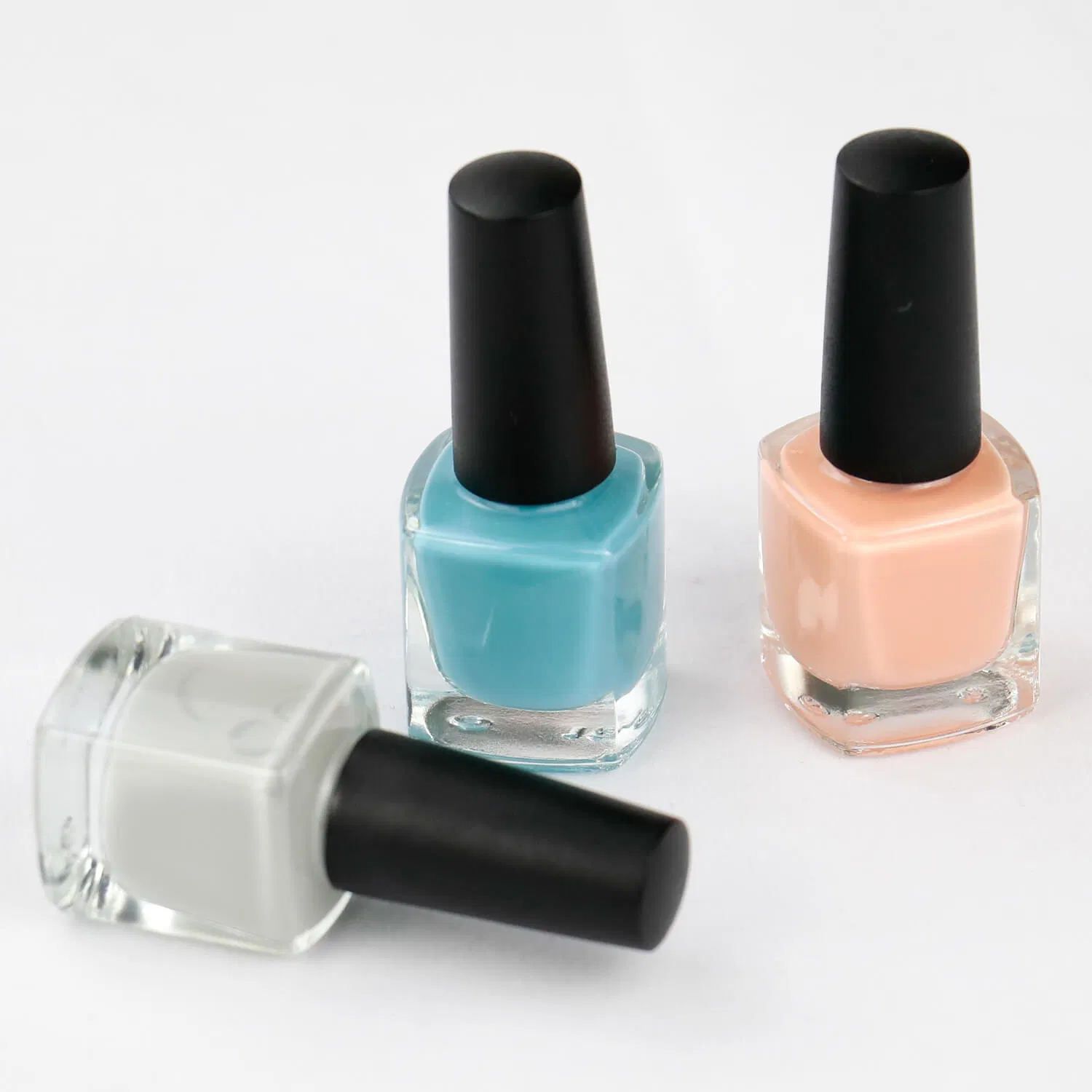 Premium Private Label Wholesale UV Nail Polish Samples for Resale